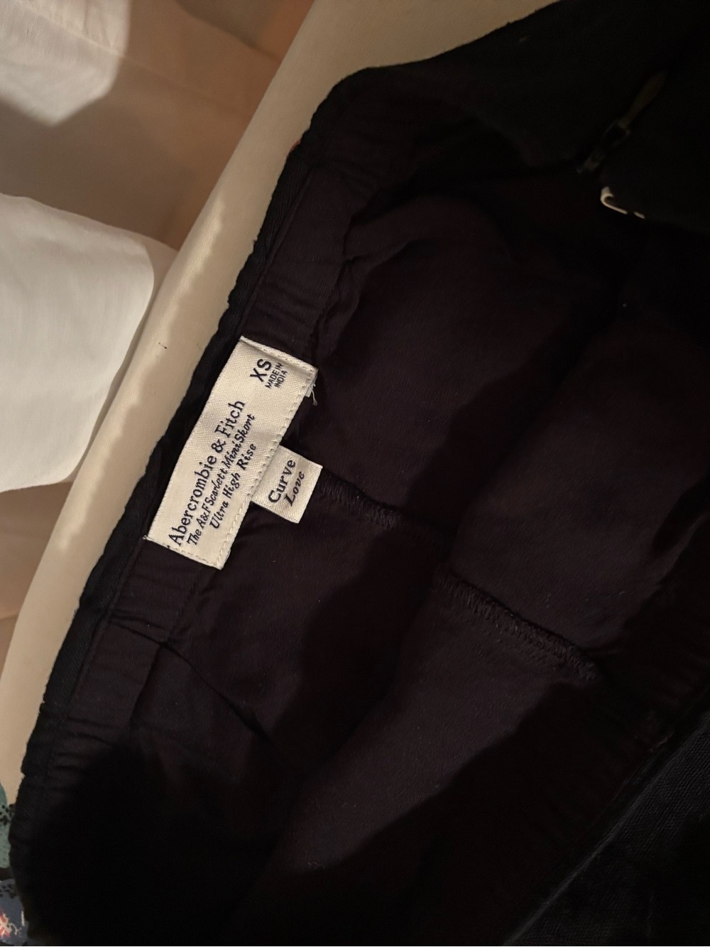 The A&F Scarlett Linen-Blend Mini Skort